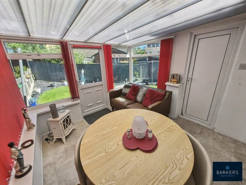 Chevins Close, BATLEY, West Yorkshire WF17 0QQ, photo 12