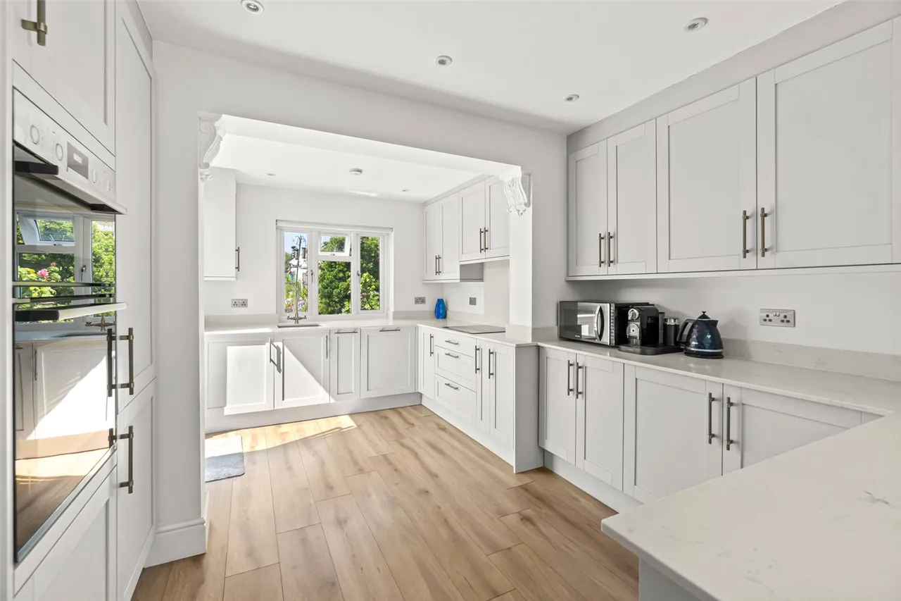 Fourth Cross Road, Twickenham, TW2 5EL, photo 2