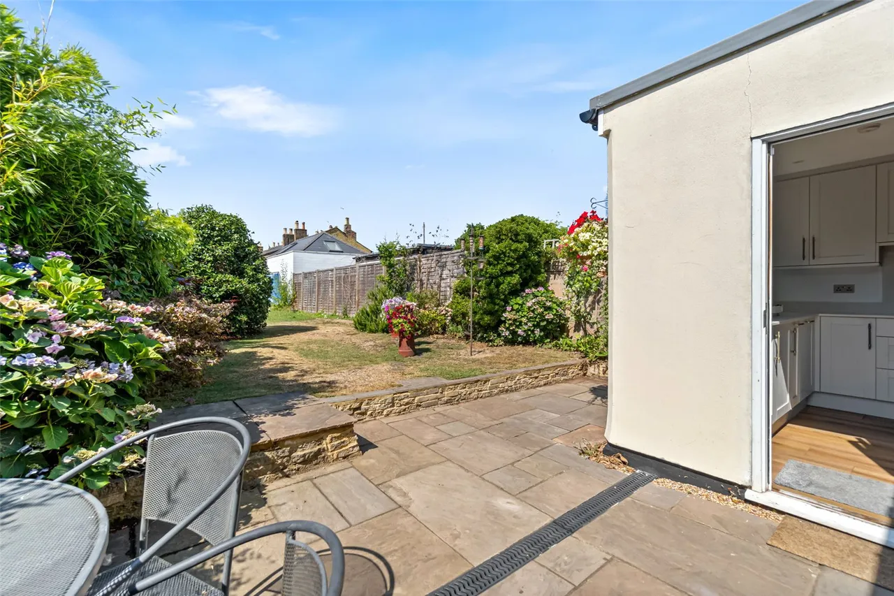 Fourth Cross Road, Twickenham, TW2 5EL, photo 10