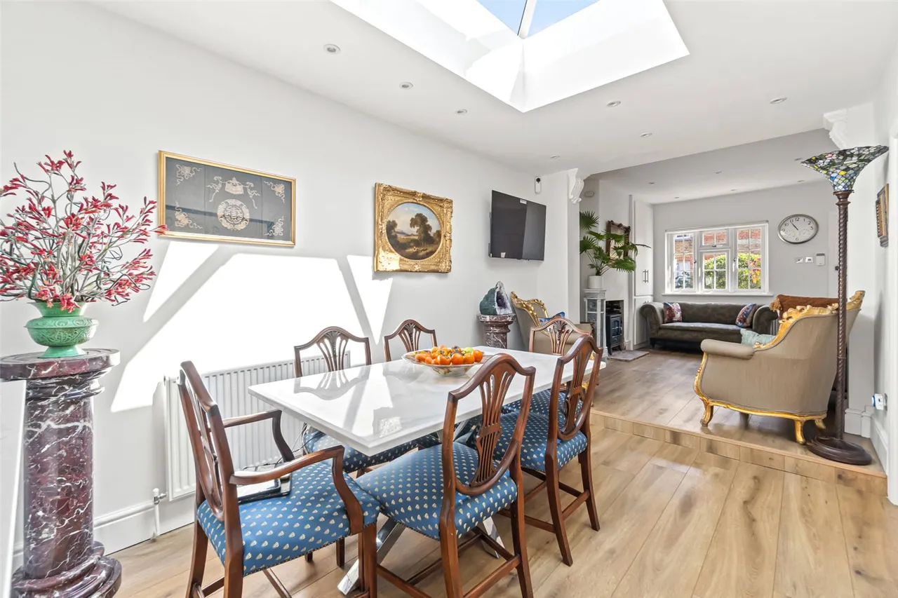 Fourth Cross Road, Twickenham, TW2 5EL, photo 4