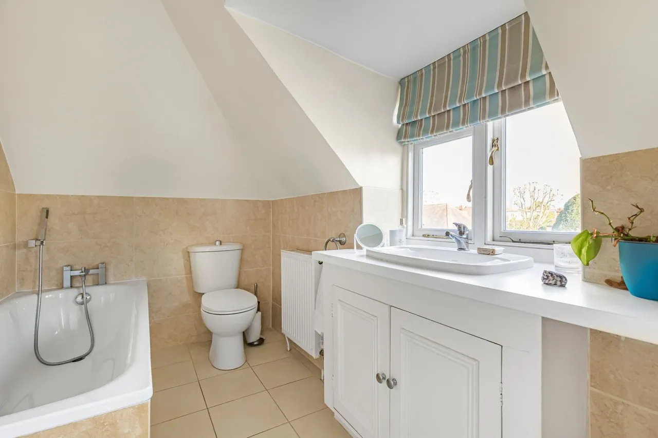 Esmond Road, Chiswick, W4, photo 22