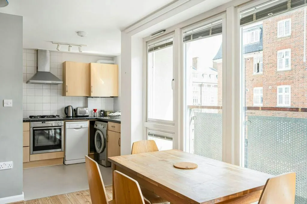 Athlone Street, London, NW5, photo 2