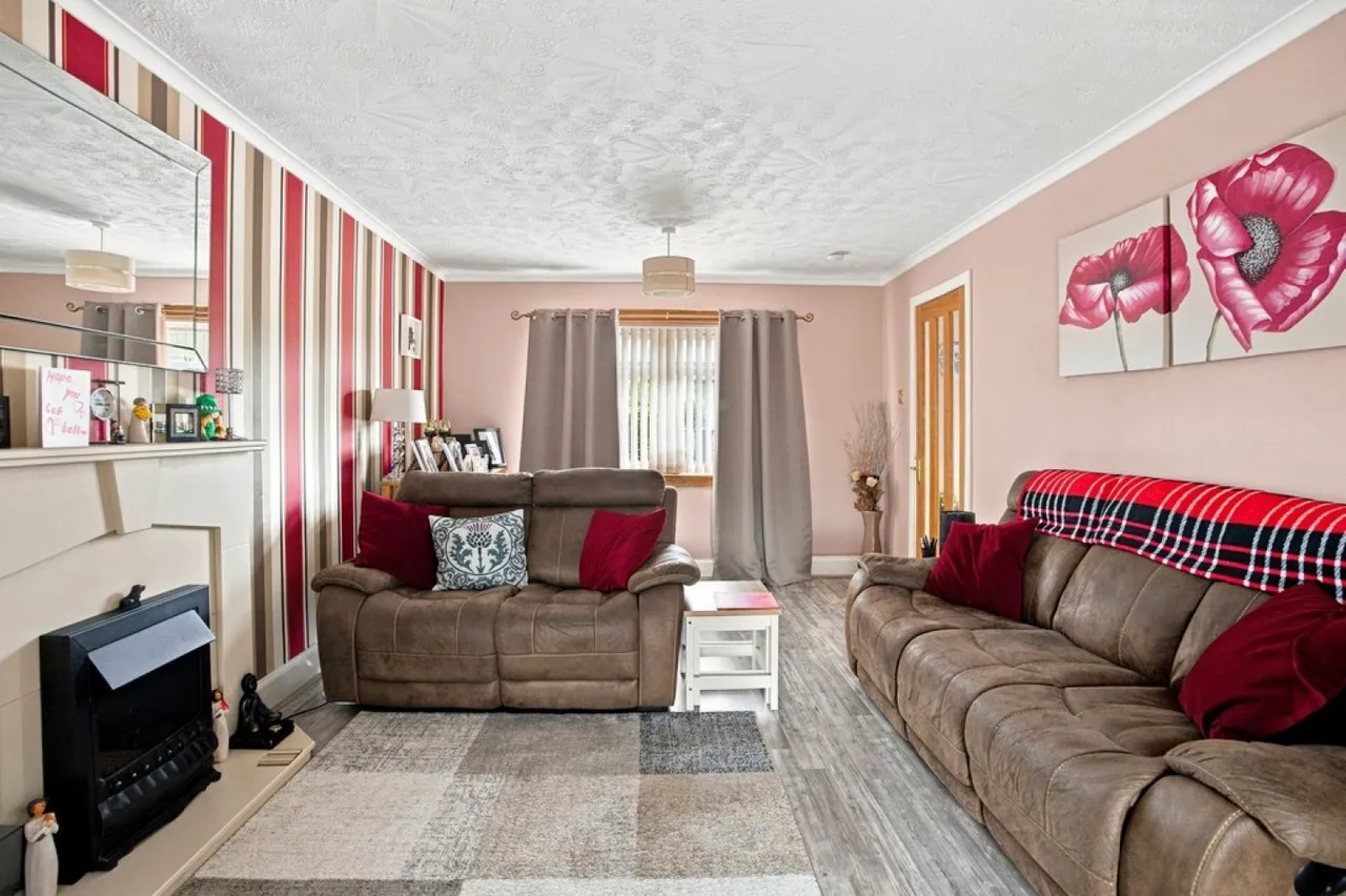 Earlsburn Avenue, FK7, photo 5