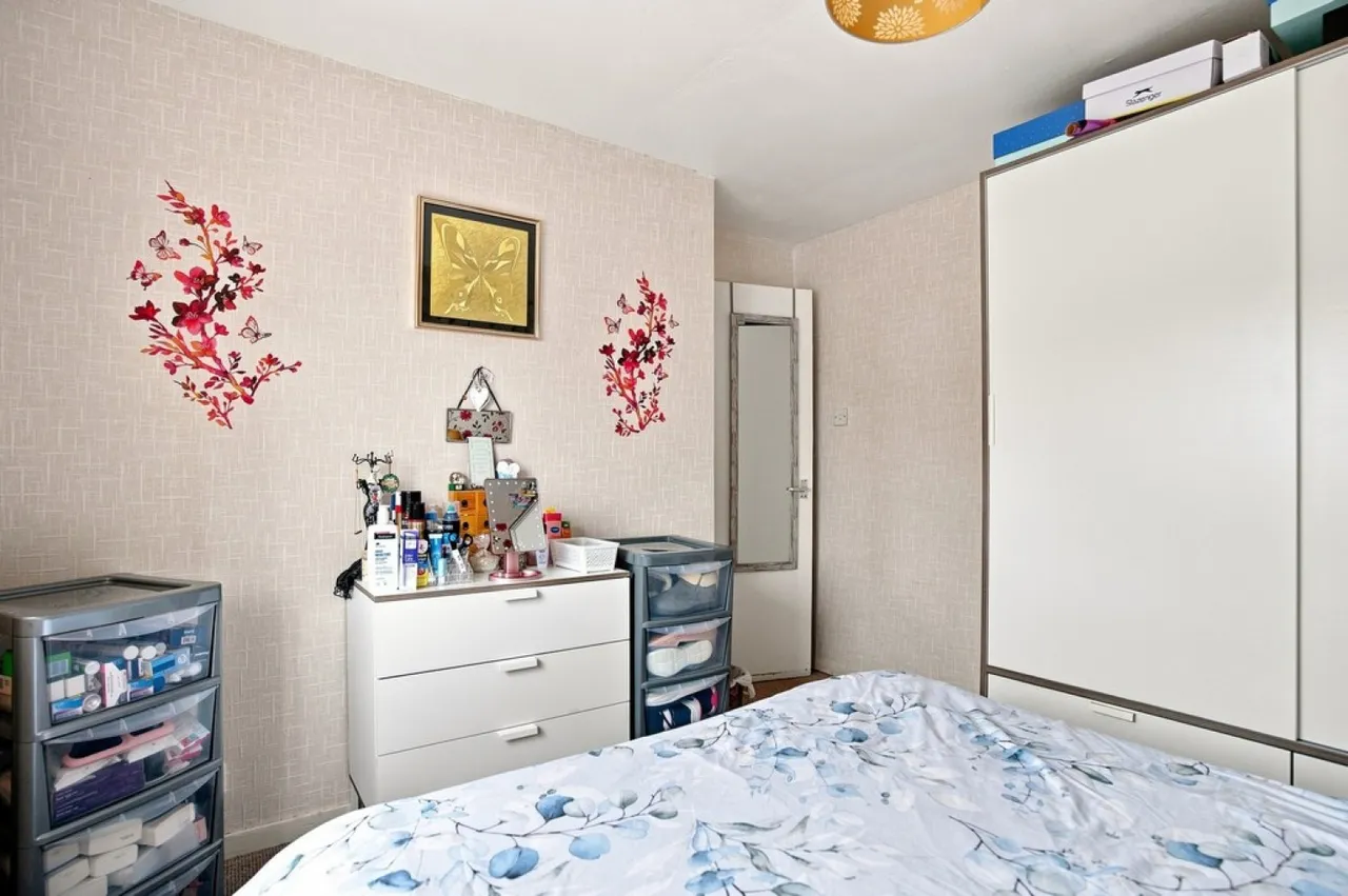 Earlsburn Avenue, FK7, photo 11