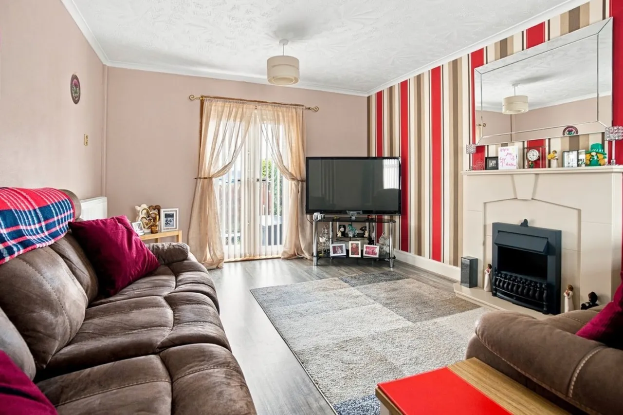 Earlsburn Avenue, FK7, photo 4