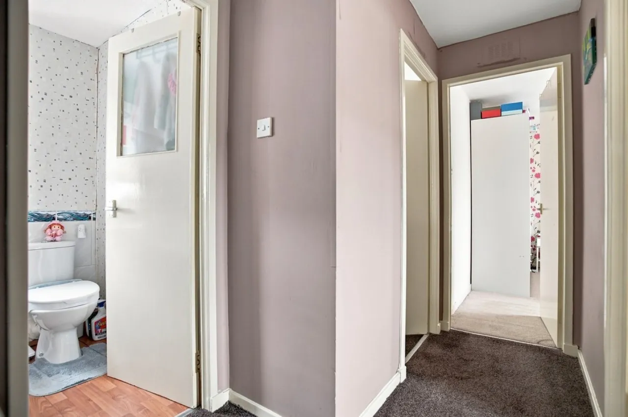 Earlsburn Avenue, FK7, photo 12