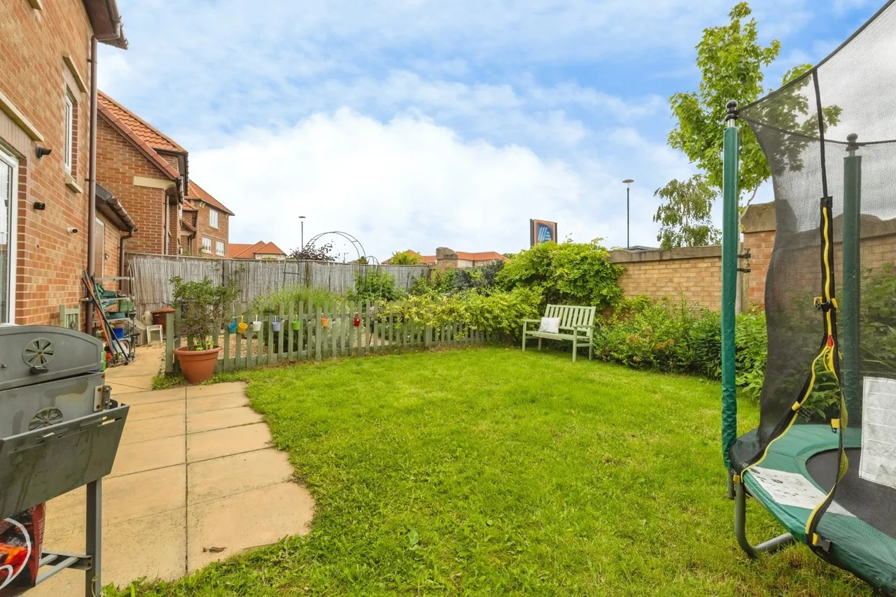 Winding Way, DARLINGTON, County Durham, DL2, photo 13