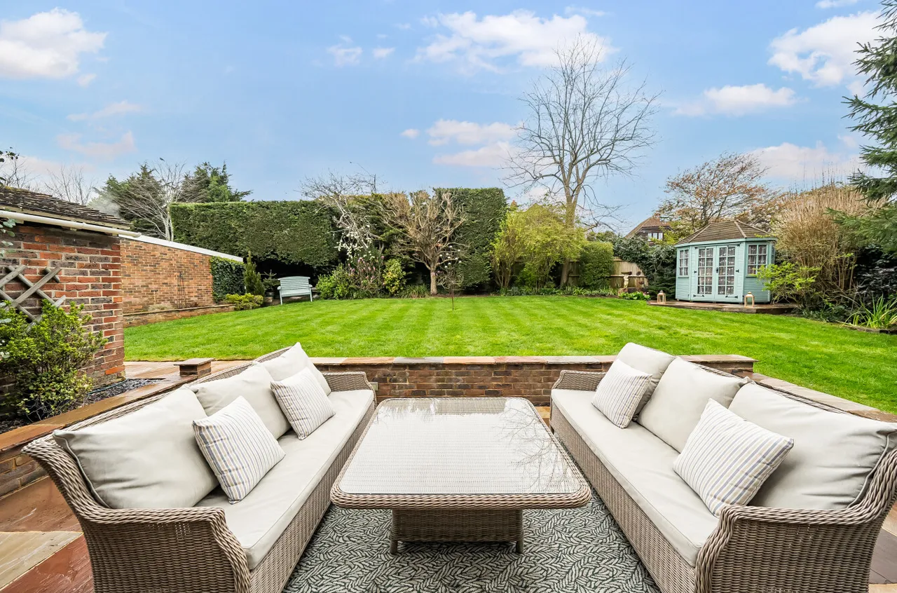 Vicarage Road, Yalding, ME18, photo 23