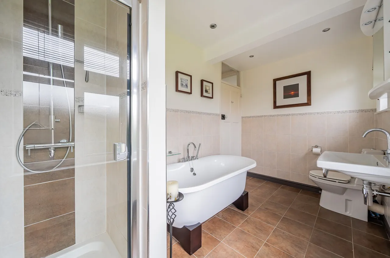 Vicarage Road, Yalding, ME18, photo 21