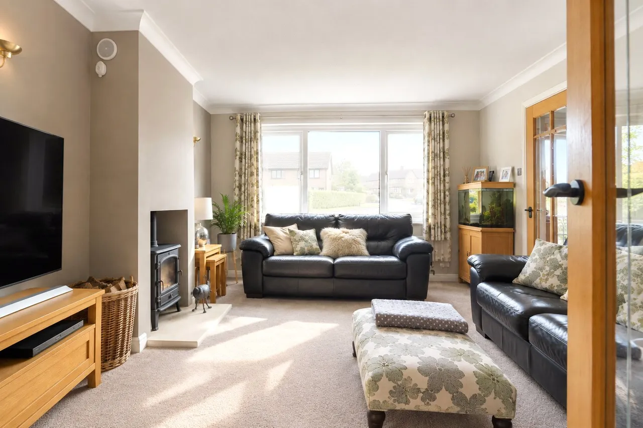 Squarefield Gardens, Hook, RG27, photo 13