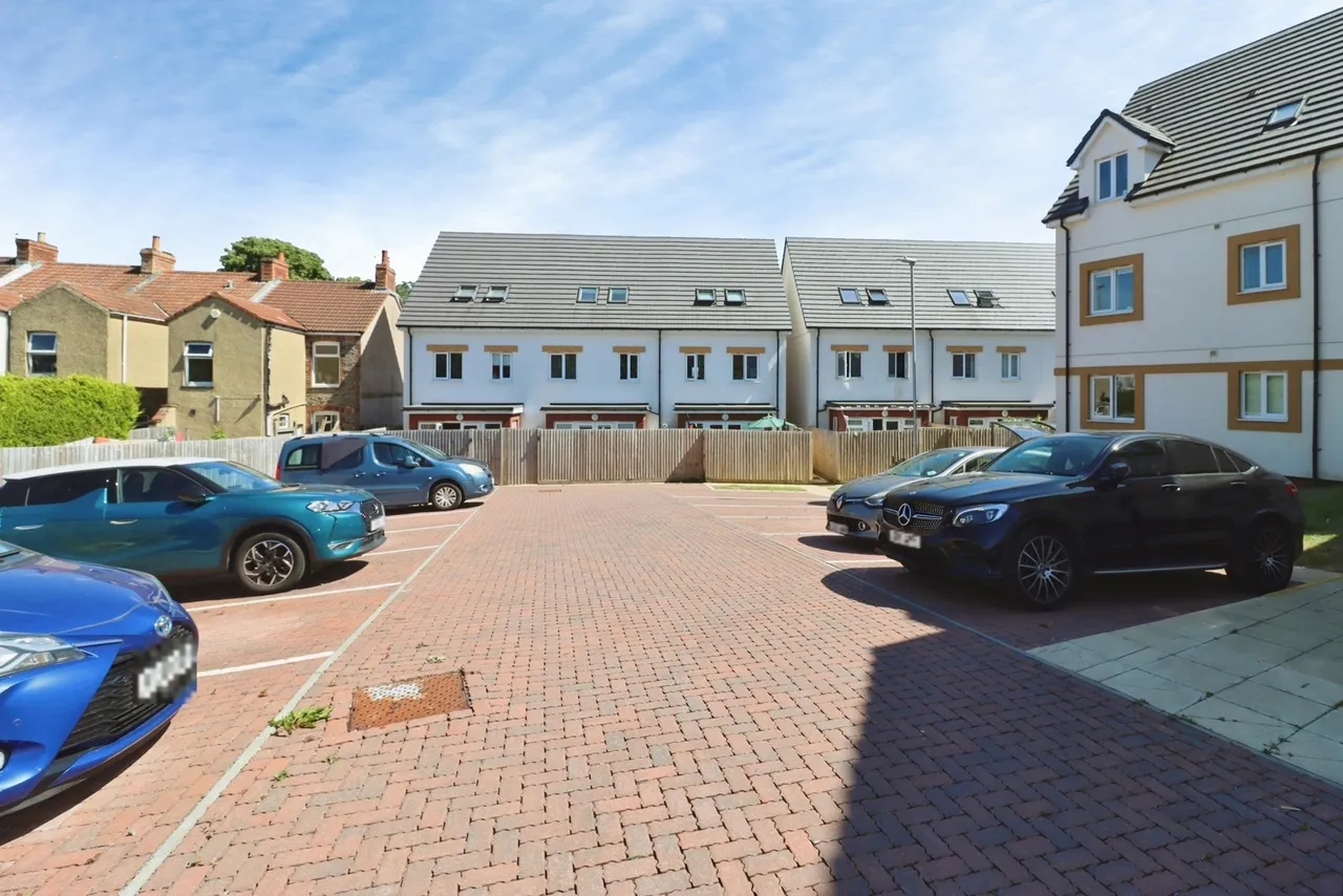 Endeavour Close, Kingswood, Bristol, BS15, photo 11