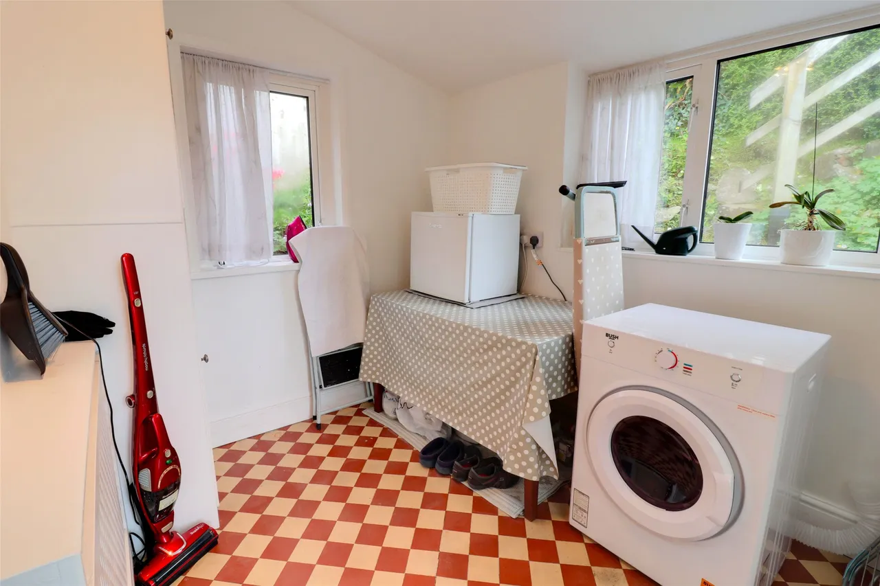 Bicclescombe Park Road, Ilfracombe, EX34, photo 13