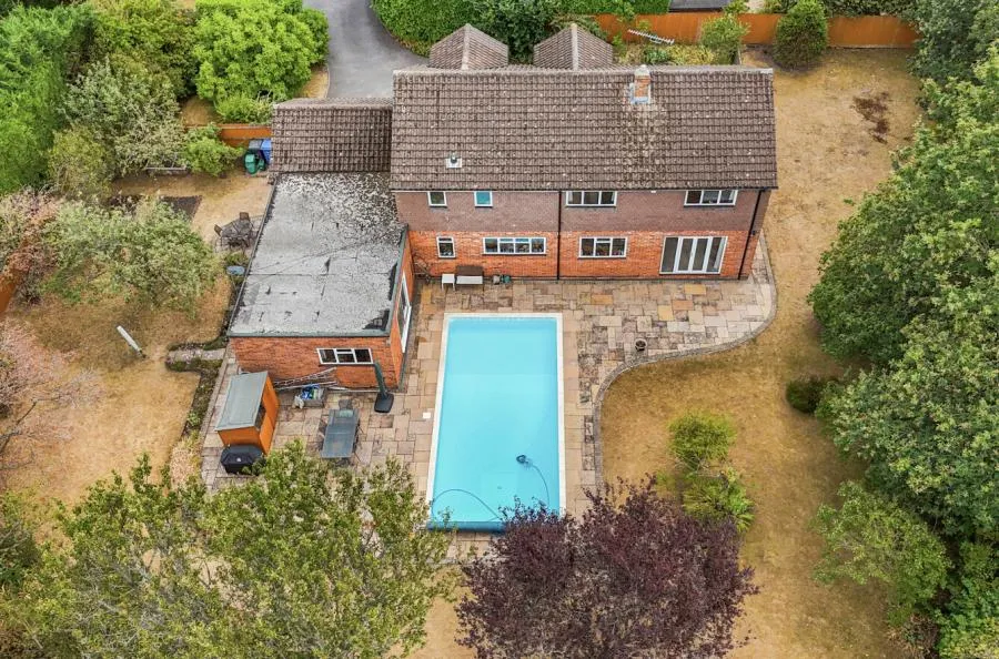 Chandlers Lane, Yateley, GU46, photo 13