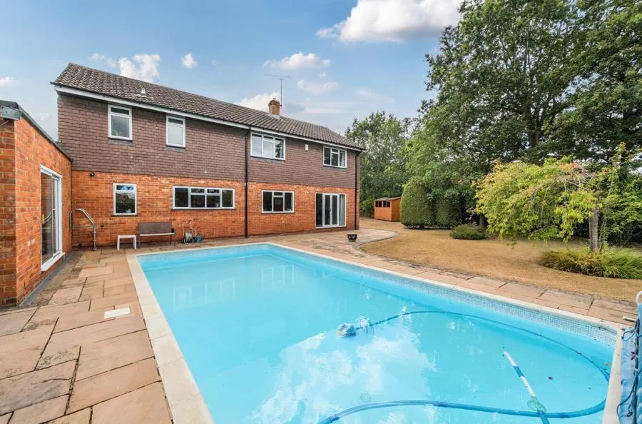 Chandlers Lane, Yateley, GU46, photo 19