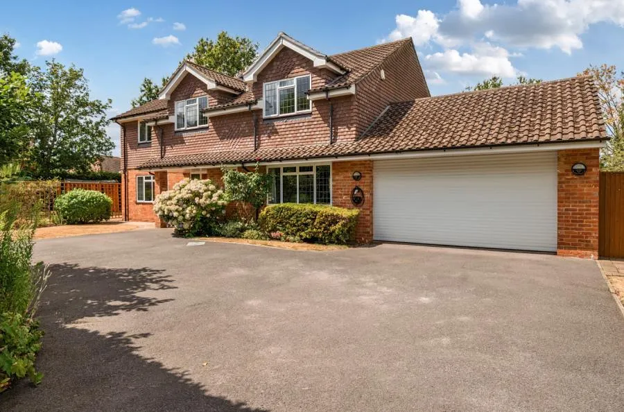 Chandlers Lane, Yateley, GU46, photo 15