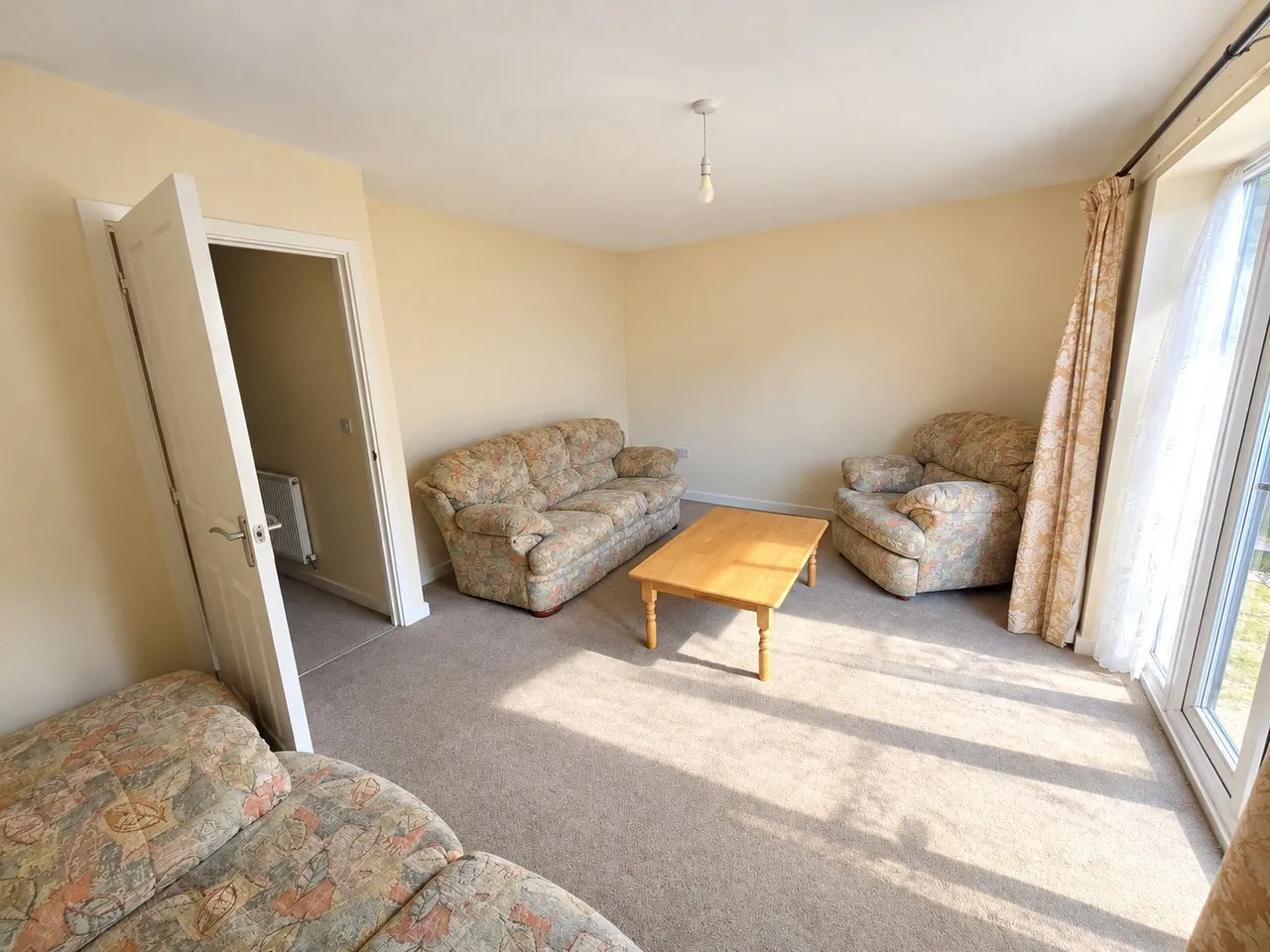 Balmoral Close, Northampton, NN5, photo 5