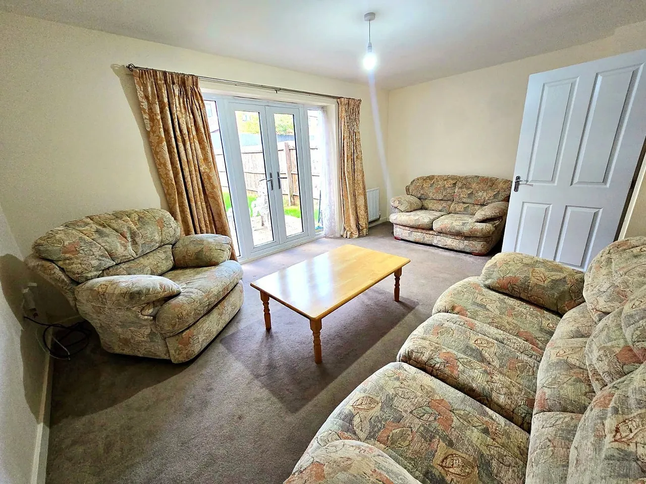 Balmoral Close, Northampton, NN5, photo 6