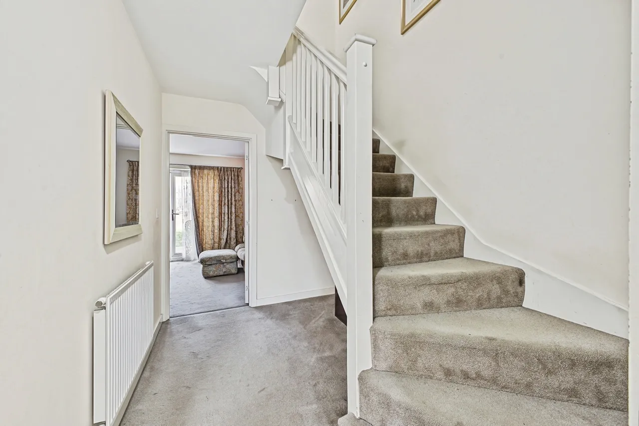 Balmoral Close, Northampton, NN5, photo 3