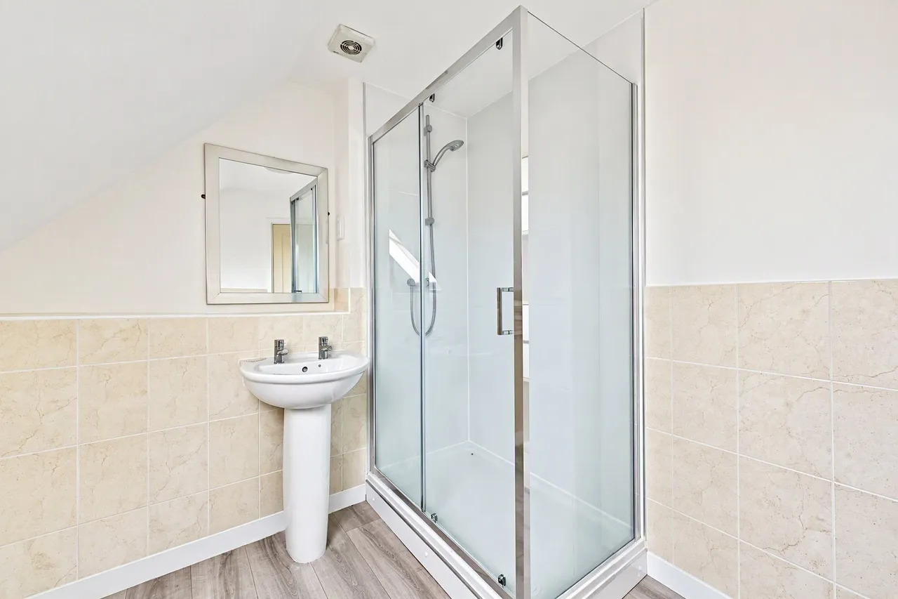 Balmoral Close, Northampton, NN5, photo 15