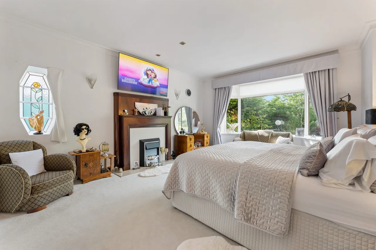 Sunningdale Avenue, Newton Mearns, photo 13