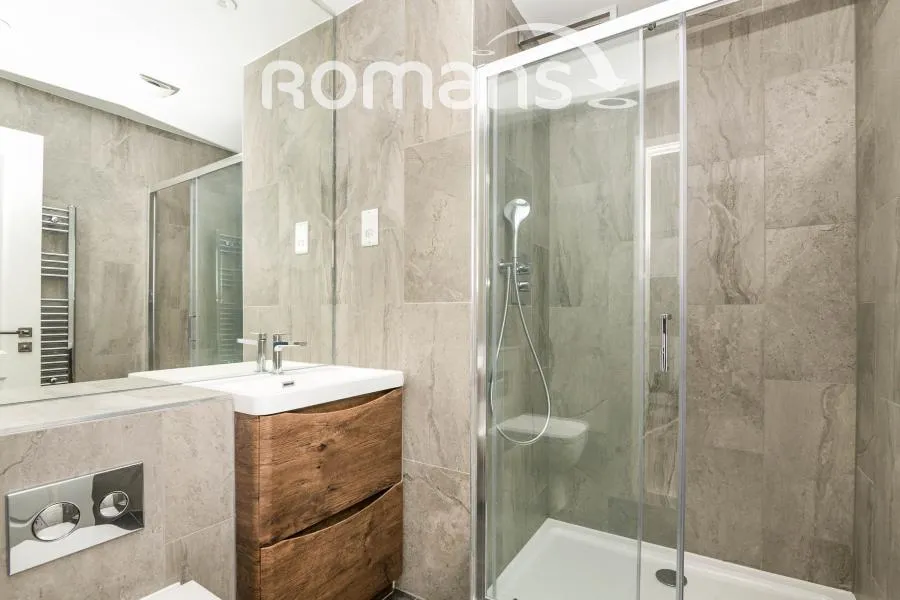 Lyon Way, Frimley, GU16, photo 4