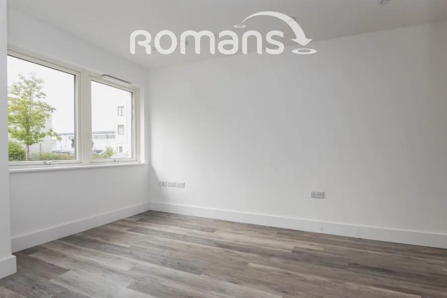 Lyon Way, Frimley, GU16, photo 2