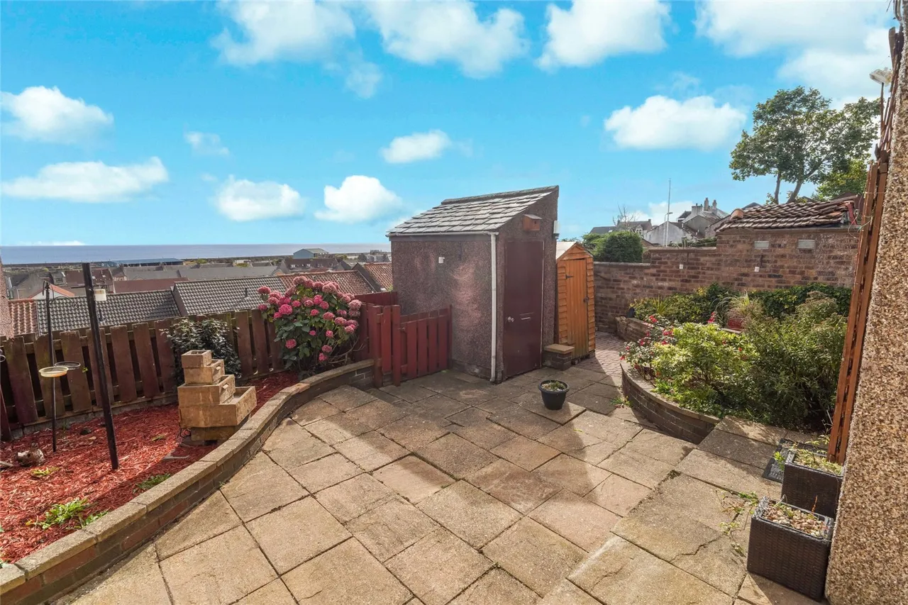 Wellesley Road, Leven, KY8, photo 18