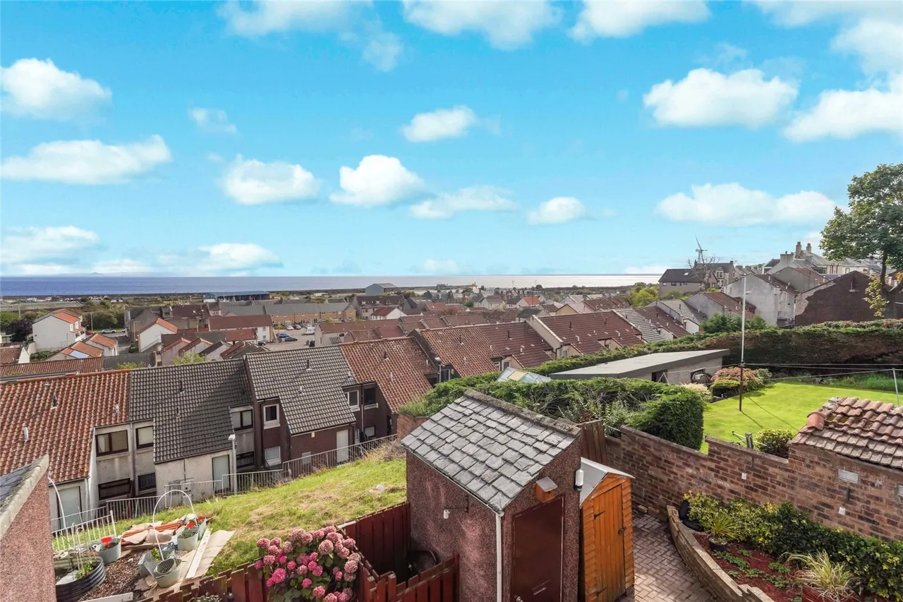 Wellesley Road, Leven, KY8, photo 21