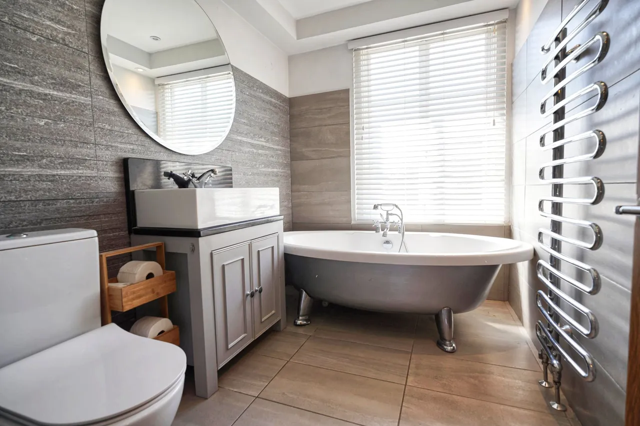 New Road, Harlow, CM17, photo 12