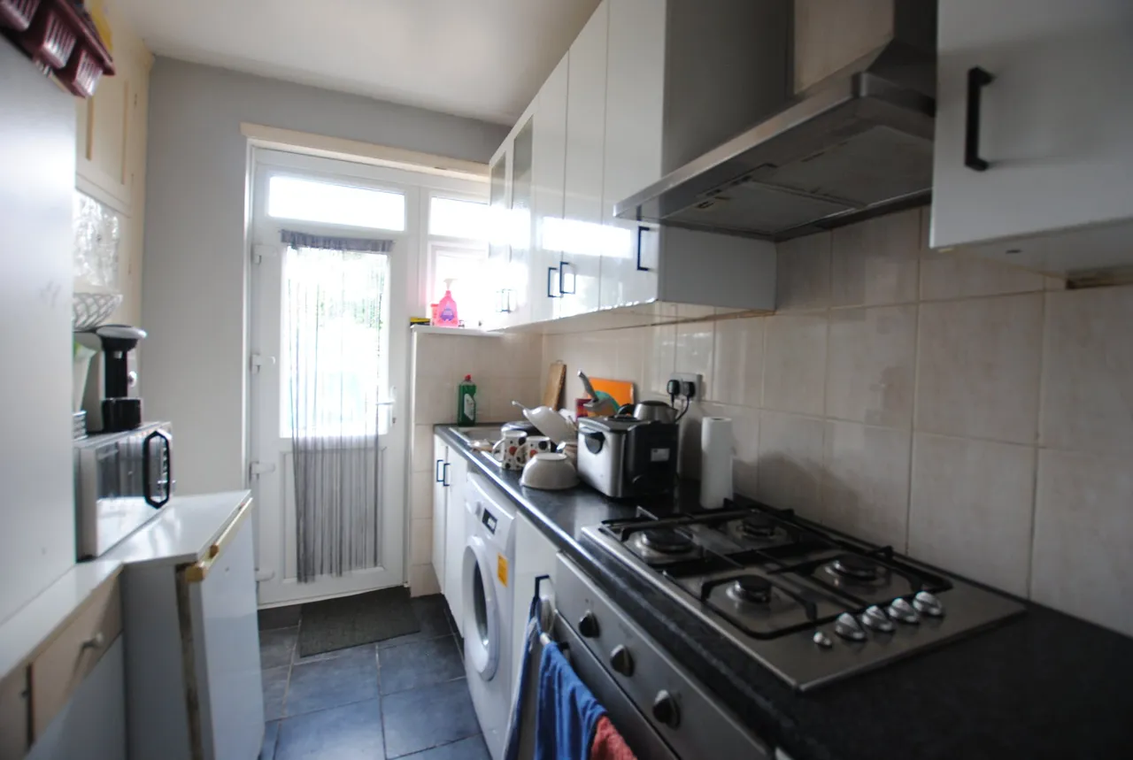 Penderry Rise, Catford, London, SE6 1EZ, photo 4