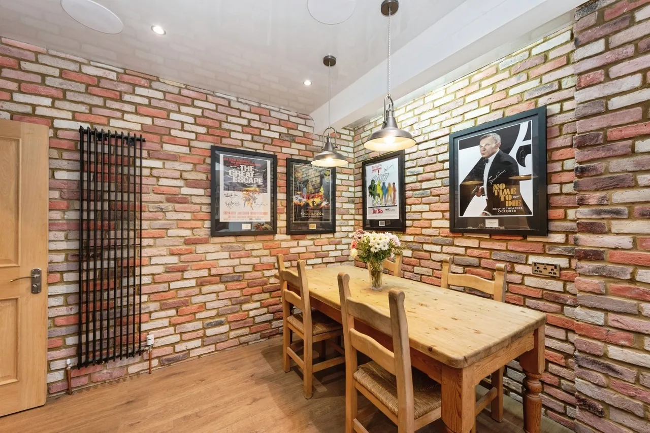 Ebbisham Road, Worcester Park, KT4, photo 15