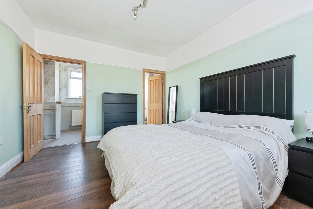 Ebbisham Road, Worcester Park, KT4, photo 7