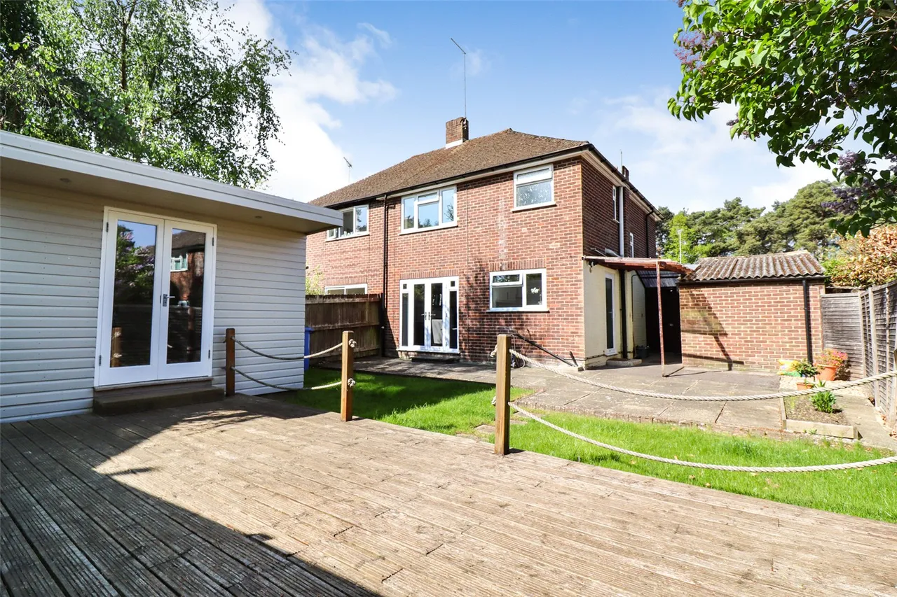 Greenways, Fleet, Hampshire, GU52 7XD, photo 6