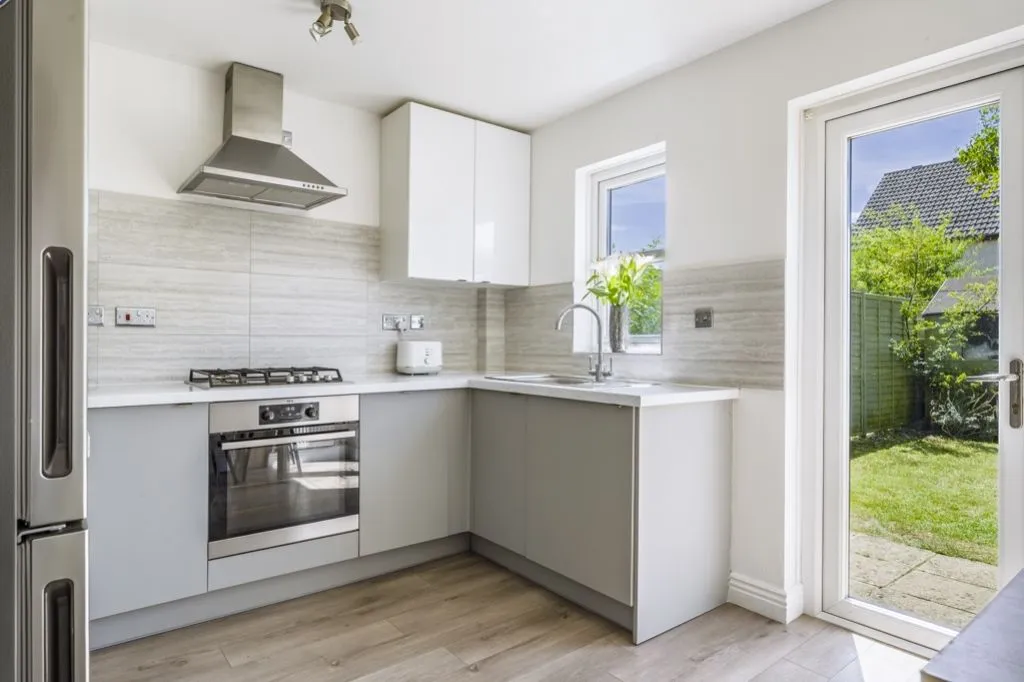 Woodhouse Close, Cirencester, GL7, photo 3