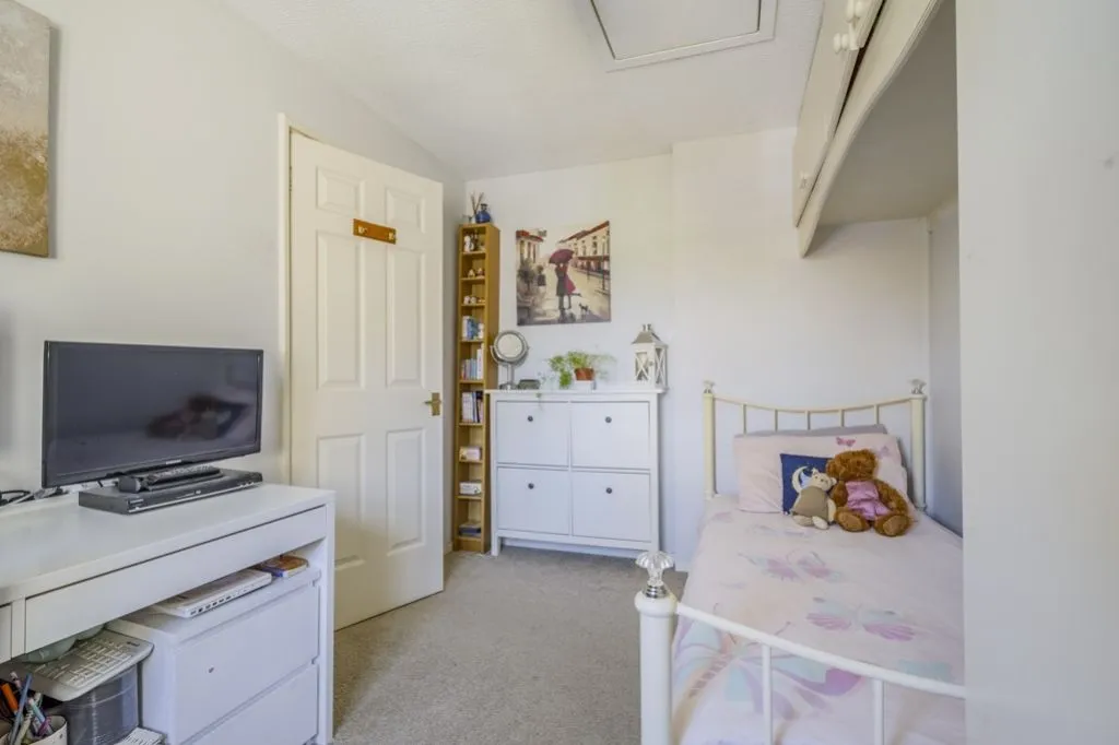 Woodhouse Close, Cirencester, GL7, photo 11