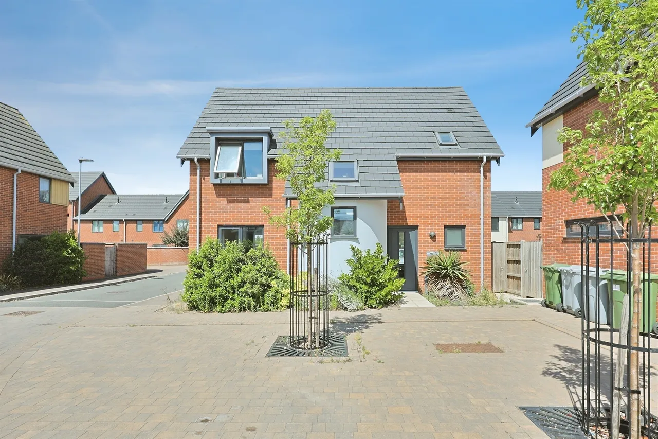 Goodson Road, Norwich, NR7, photo 13