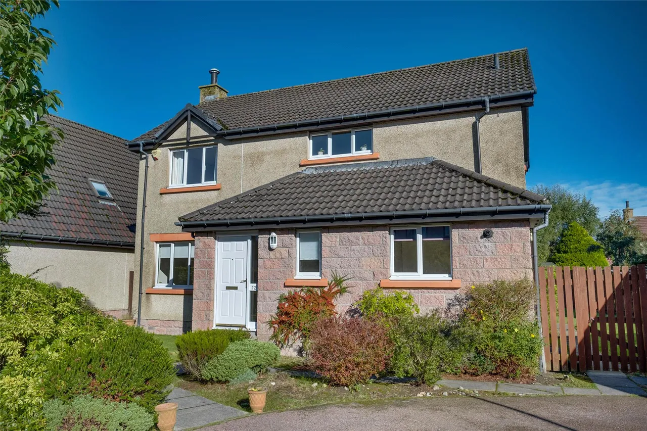 4 bed house for sale, Meadowlands Crescent, Westhill, AB32