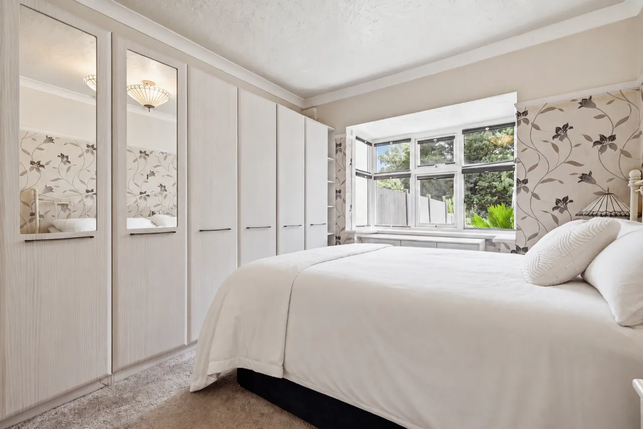 Heather Drive, Romford, RM1, photo 3