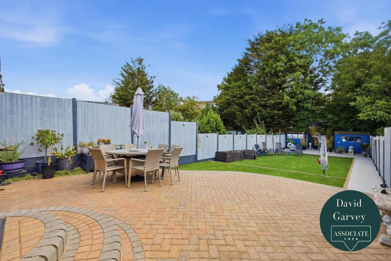 Heather Drive, Romford, RM1, photo 13