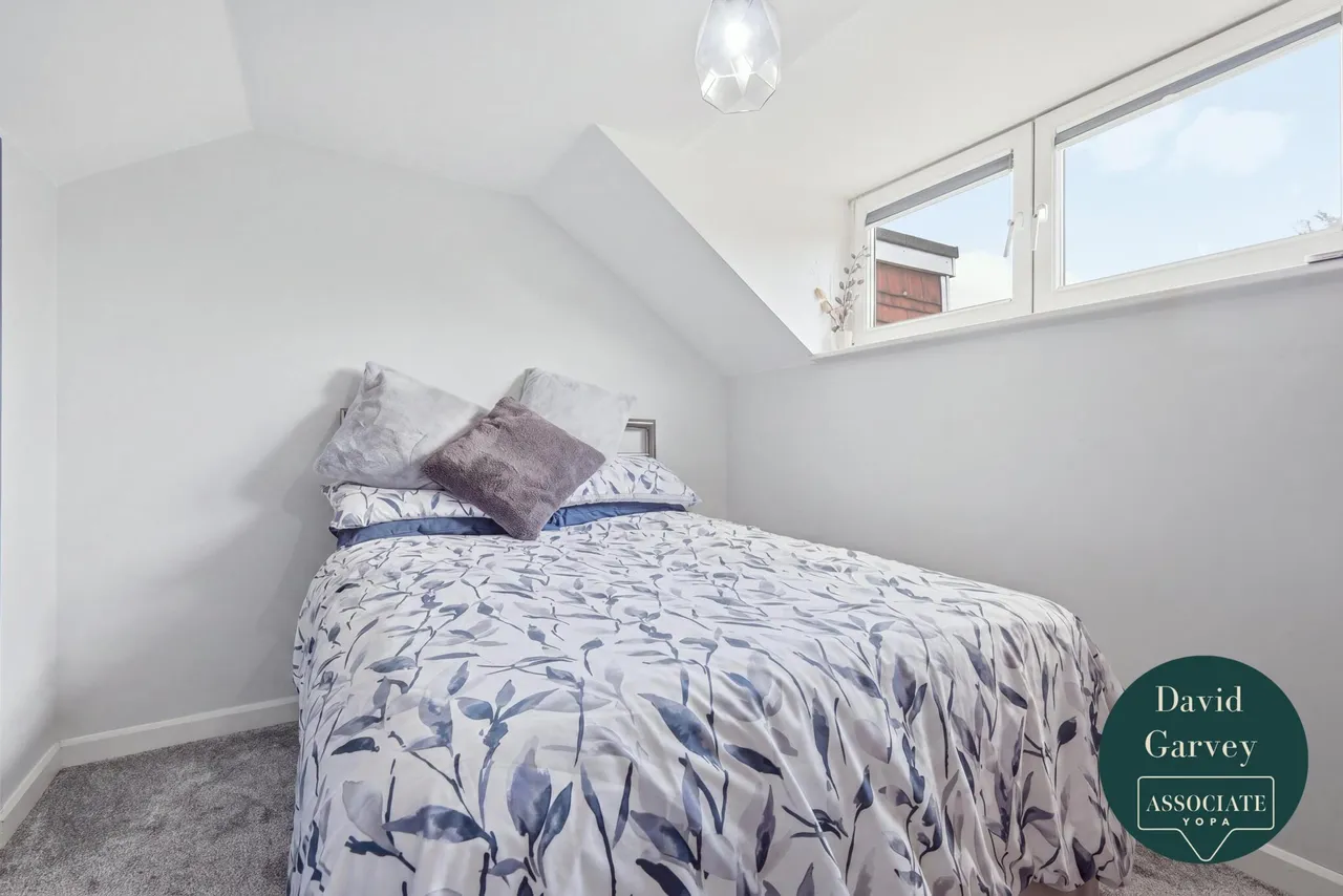 Heather Drive, Romford, RM1, photo 10