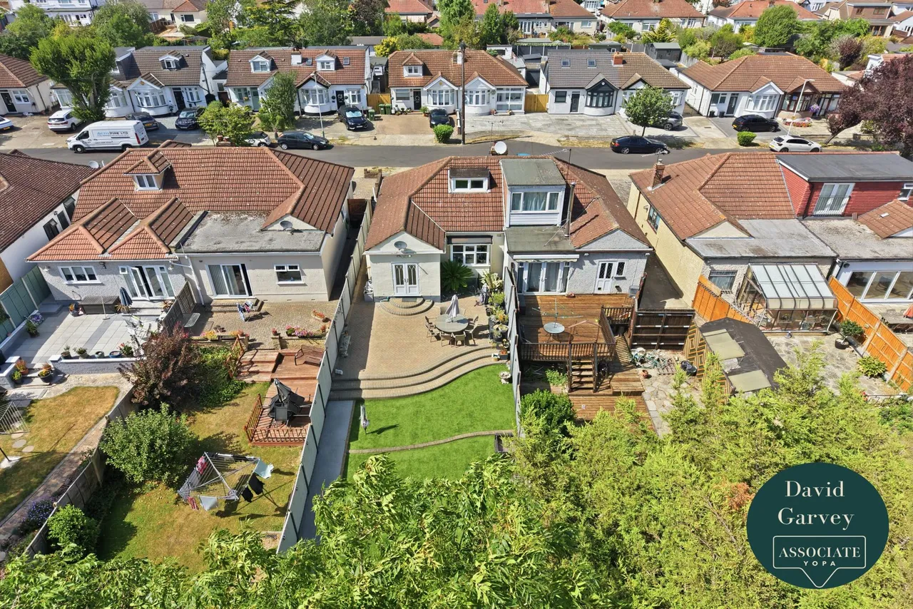 Heather Drive, Romford, RM1, photo 15