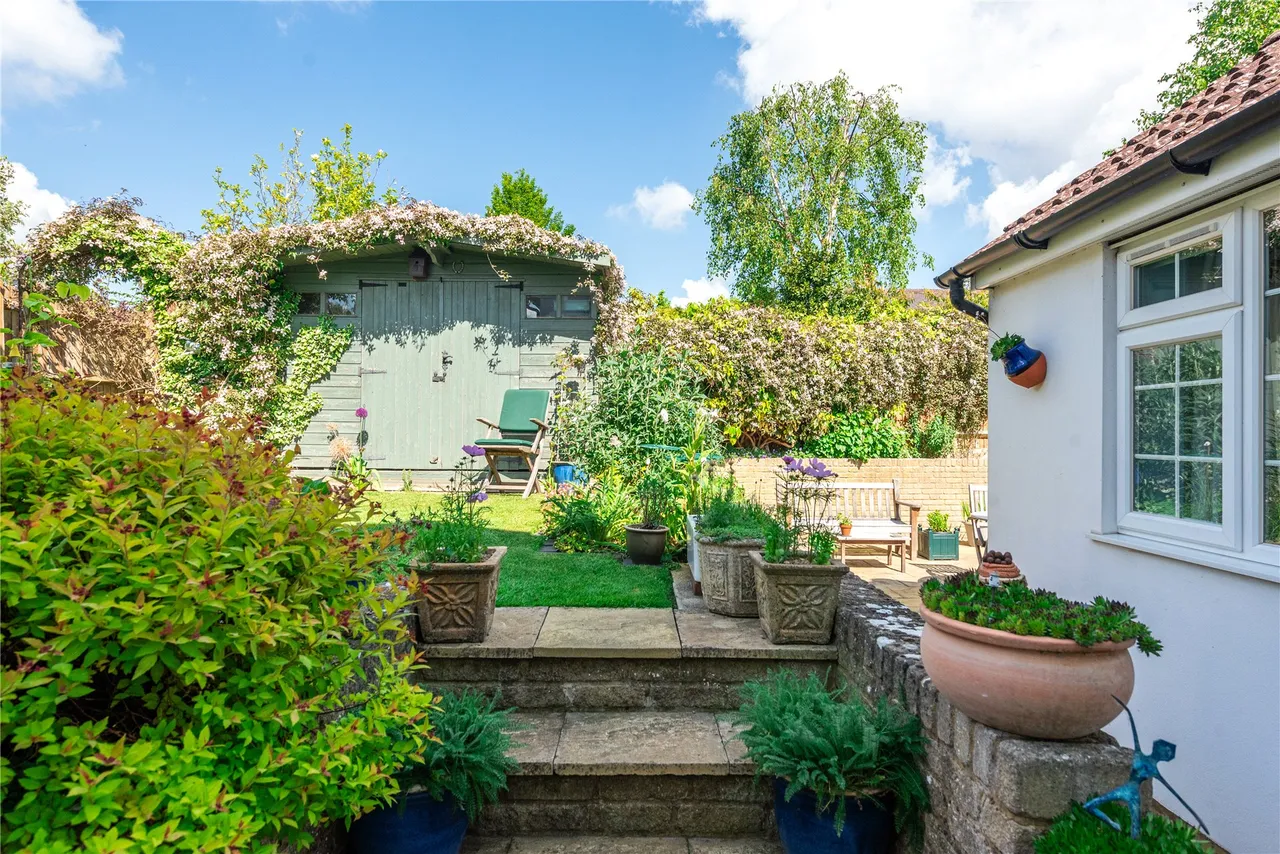Earls Barton Road, Great Doddington, NN29, photo 3