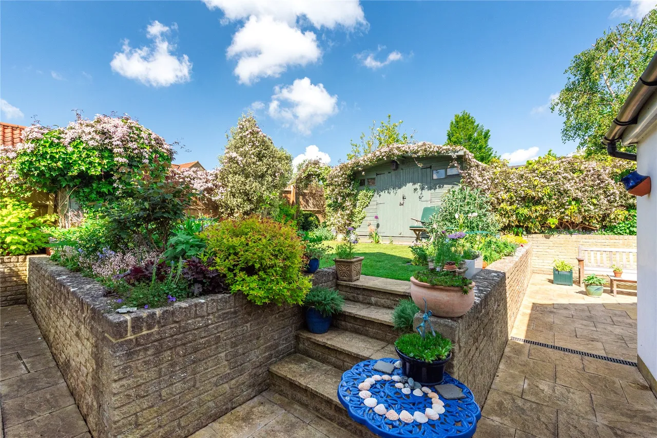 Earls Barton Road, Great Doddington, NN29, photo 13