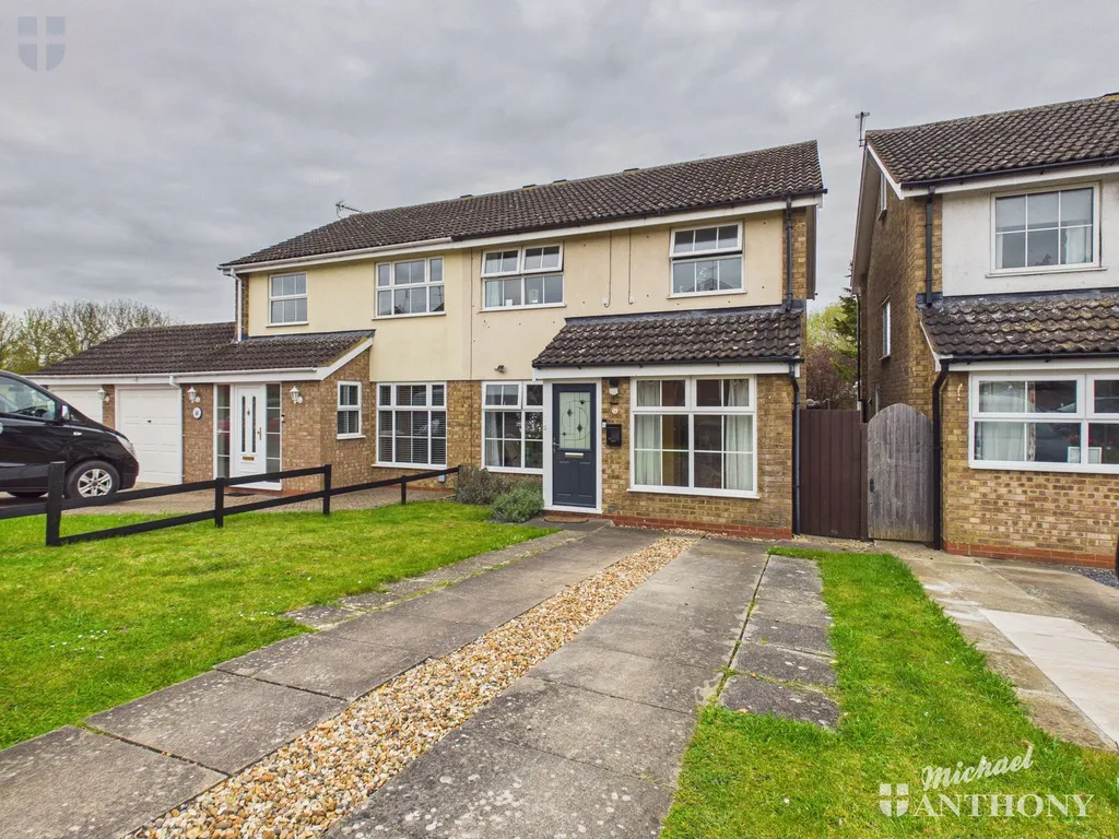 3 bed house for sale — Dalesford Road, Aylesbury, HP21 9XD