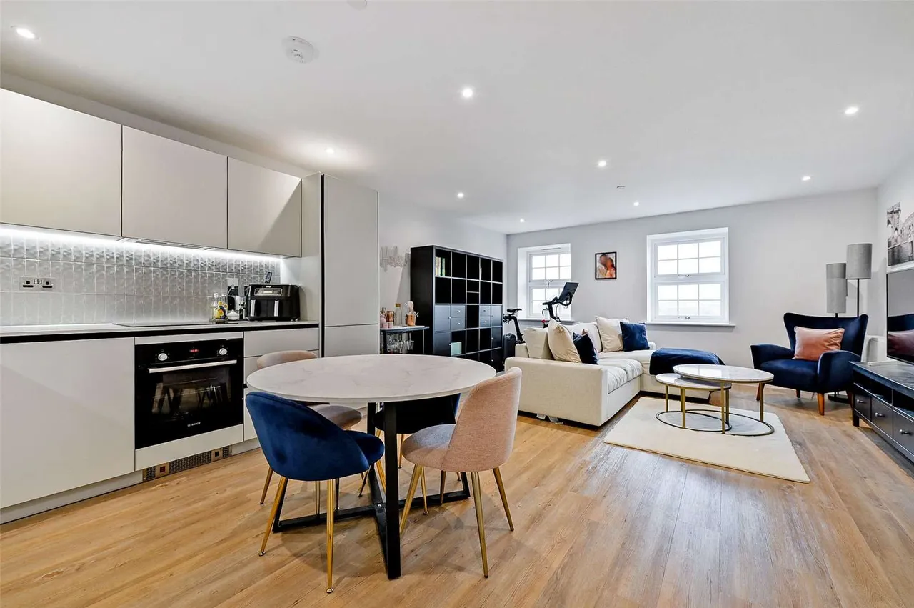 The Factory, Memorial Avenue, Slough, Berkshire, SL1 3GZ, photo 2