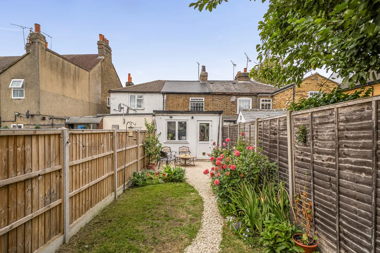 Church Lane, Uxbridge, UB8, photo 9