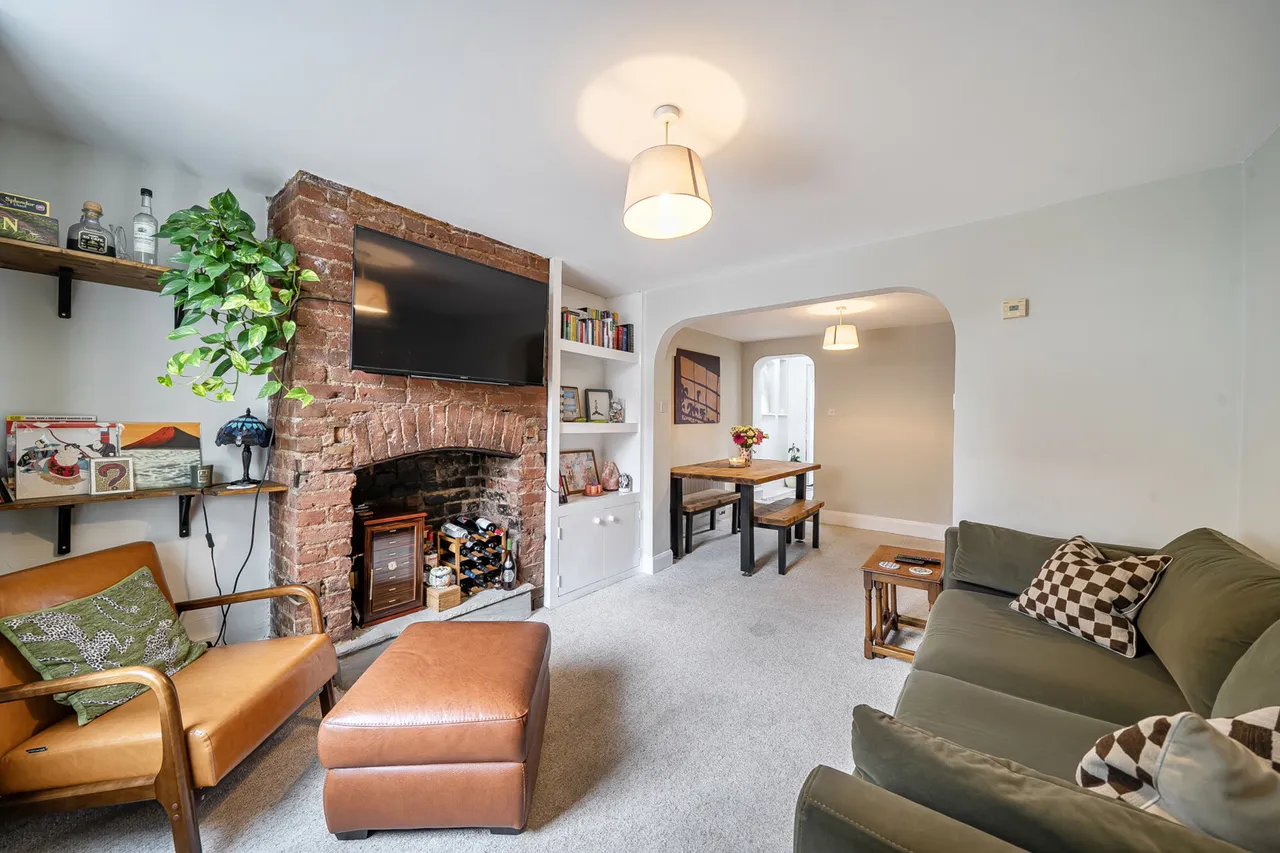 Church Lane, Uxbridge, UB8, photo 2