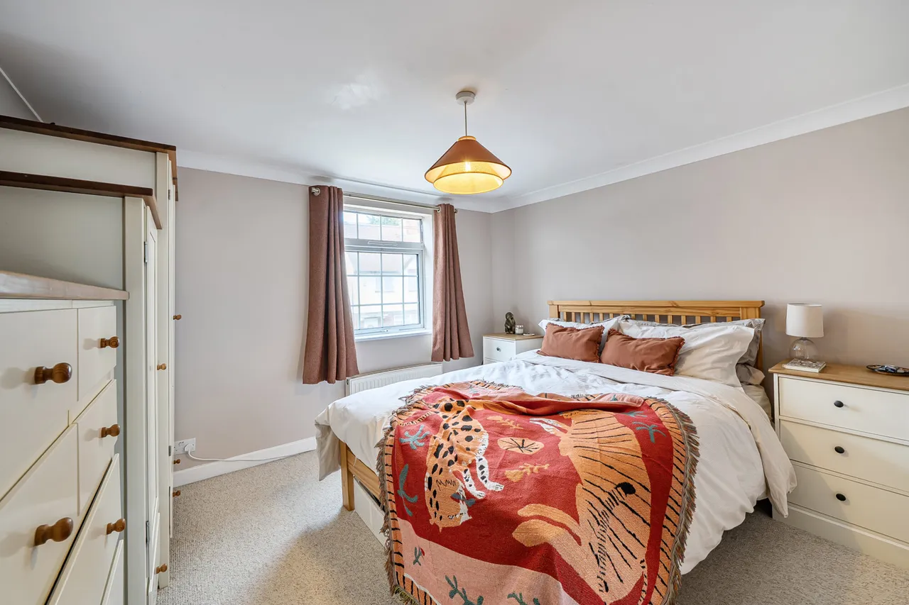 Church Lane, Uxbridge, UB8, photo 6