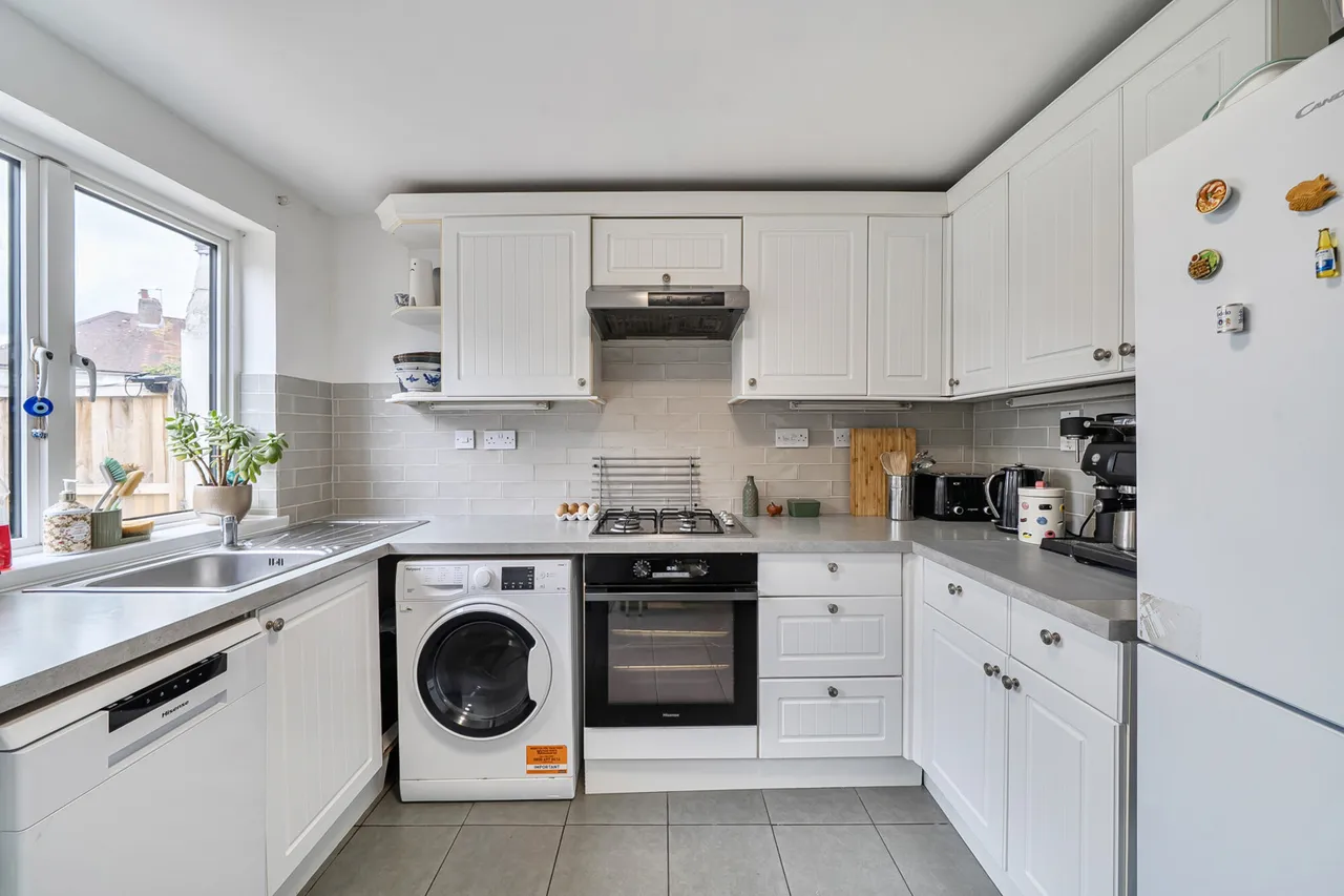 Church Lane, Uxbridge, UB8, photo 17