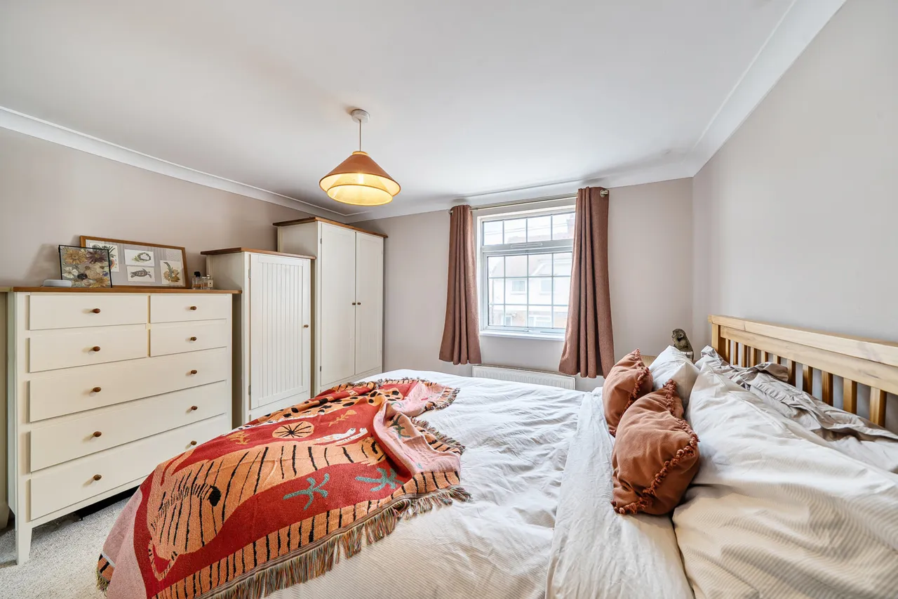 Church Lane, Uxbridge, UB8, photo 12